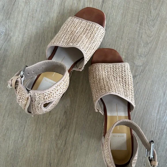 Spring Wedges - Picture 6 of 6